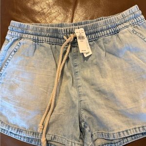 NWT Aerie drawstring denim shorts w pocket. Sz XS